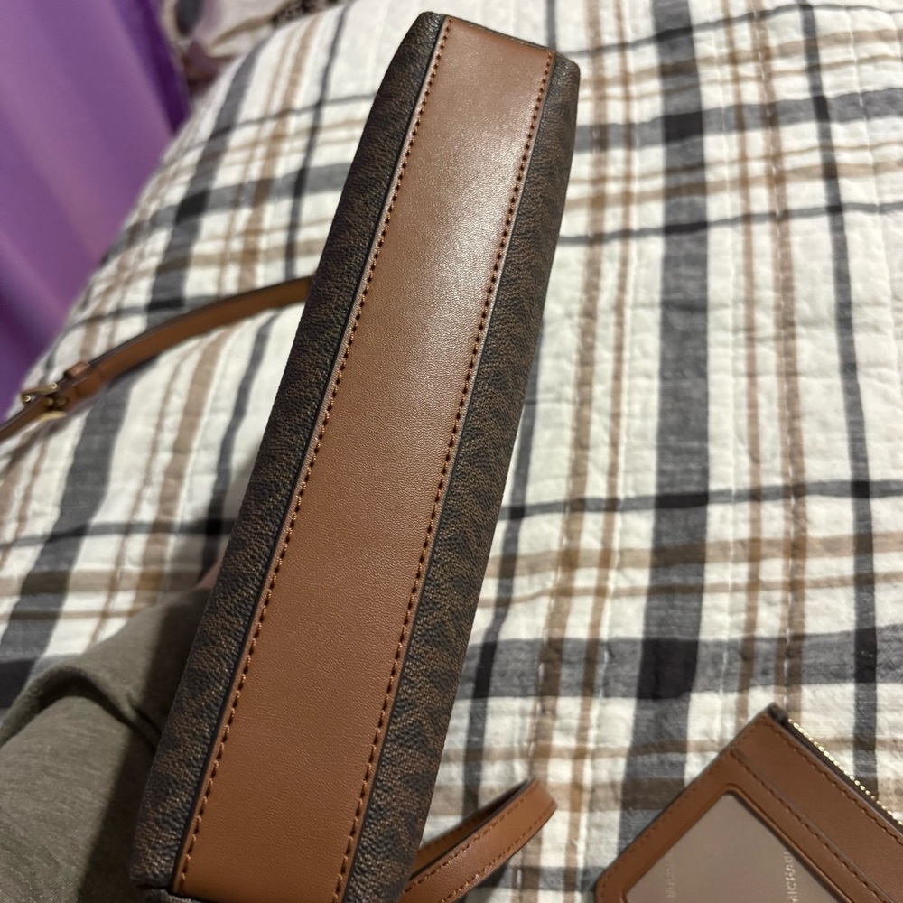 Brown Michael kors purse and wallet set - Picture 7 of 10